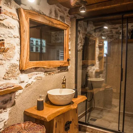 Karyoupolis Lounge Cave House וילה גיתיו